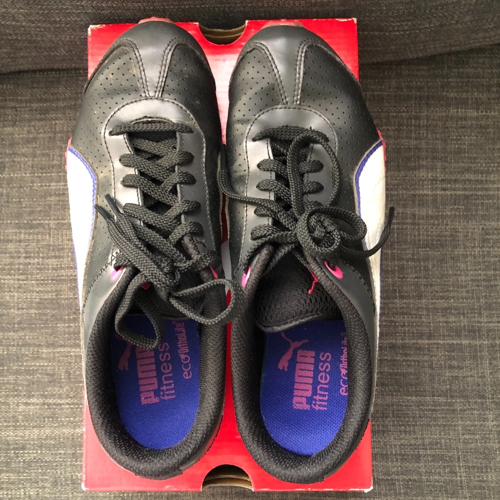 Puma Asha Lace Perforated Sneakers - W 6.5